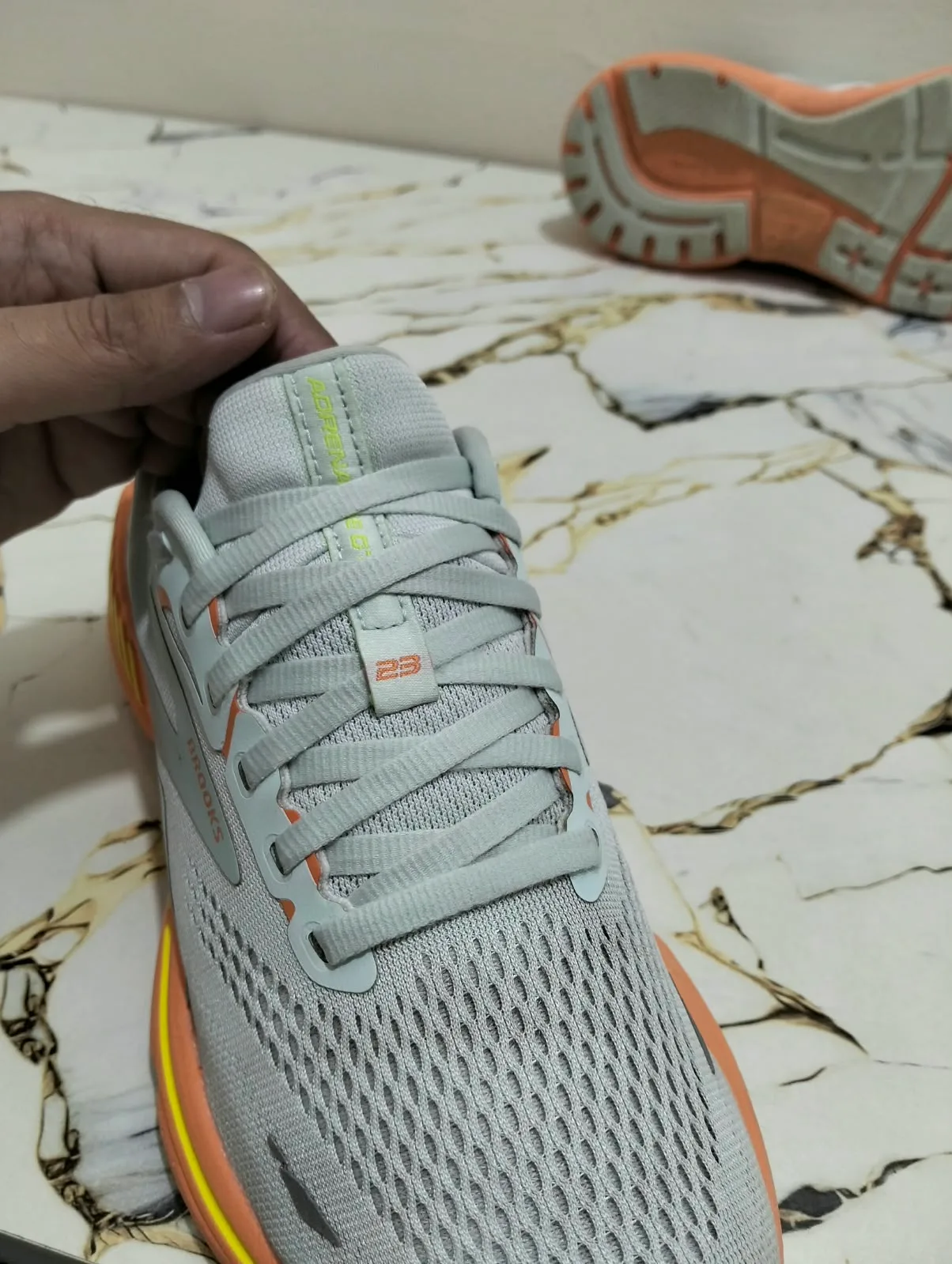 BROOKS ADRENALINE GTS 23 view 7