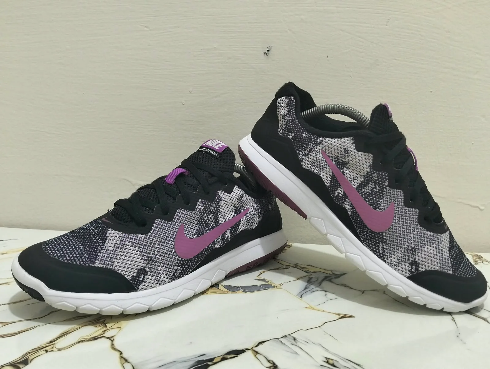 NIKE FLEX EXPERIENCE RN 4 view 5