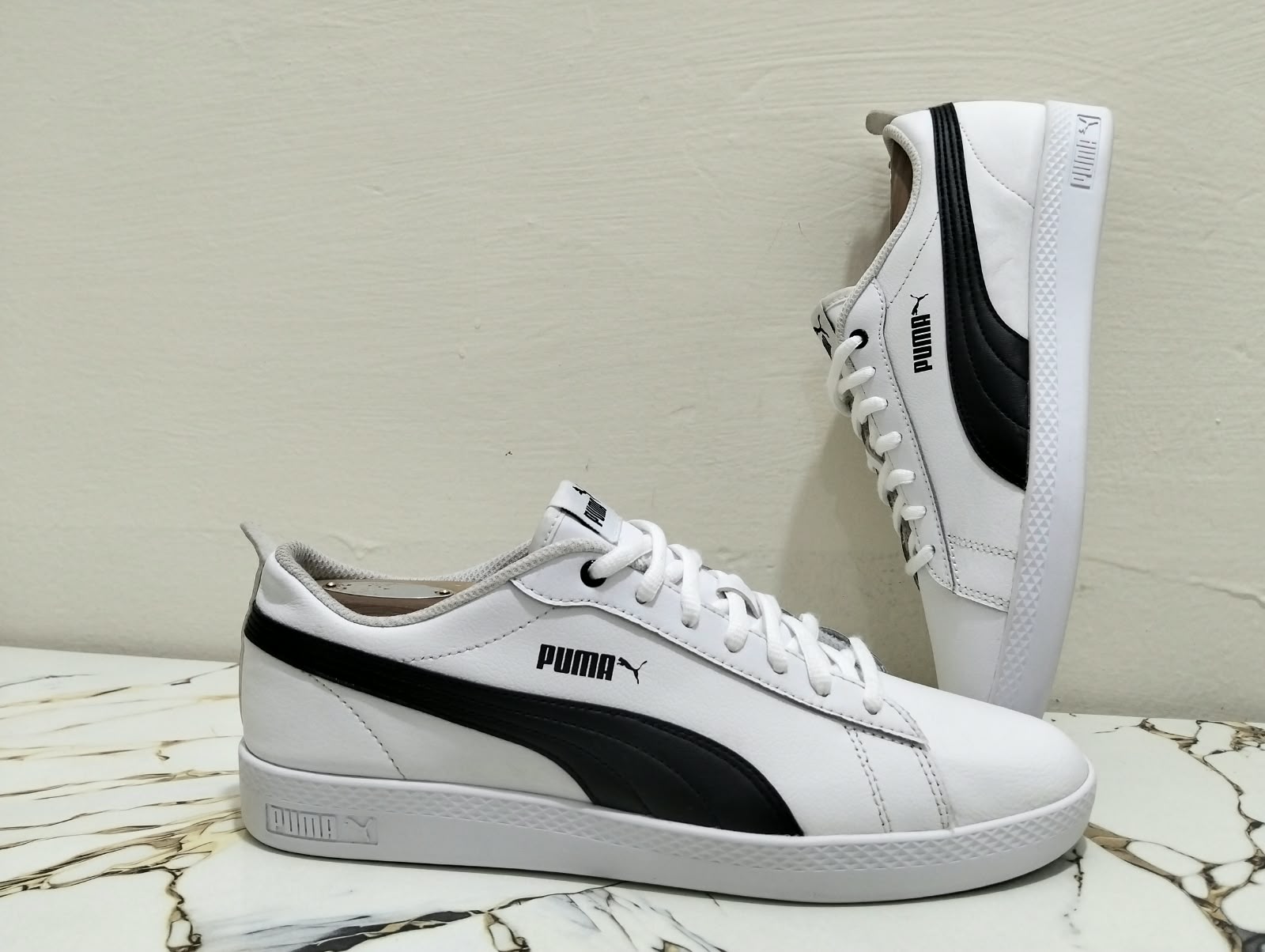 PUMA SMASH V2 SNEAKERS