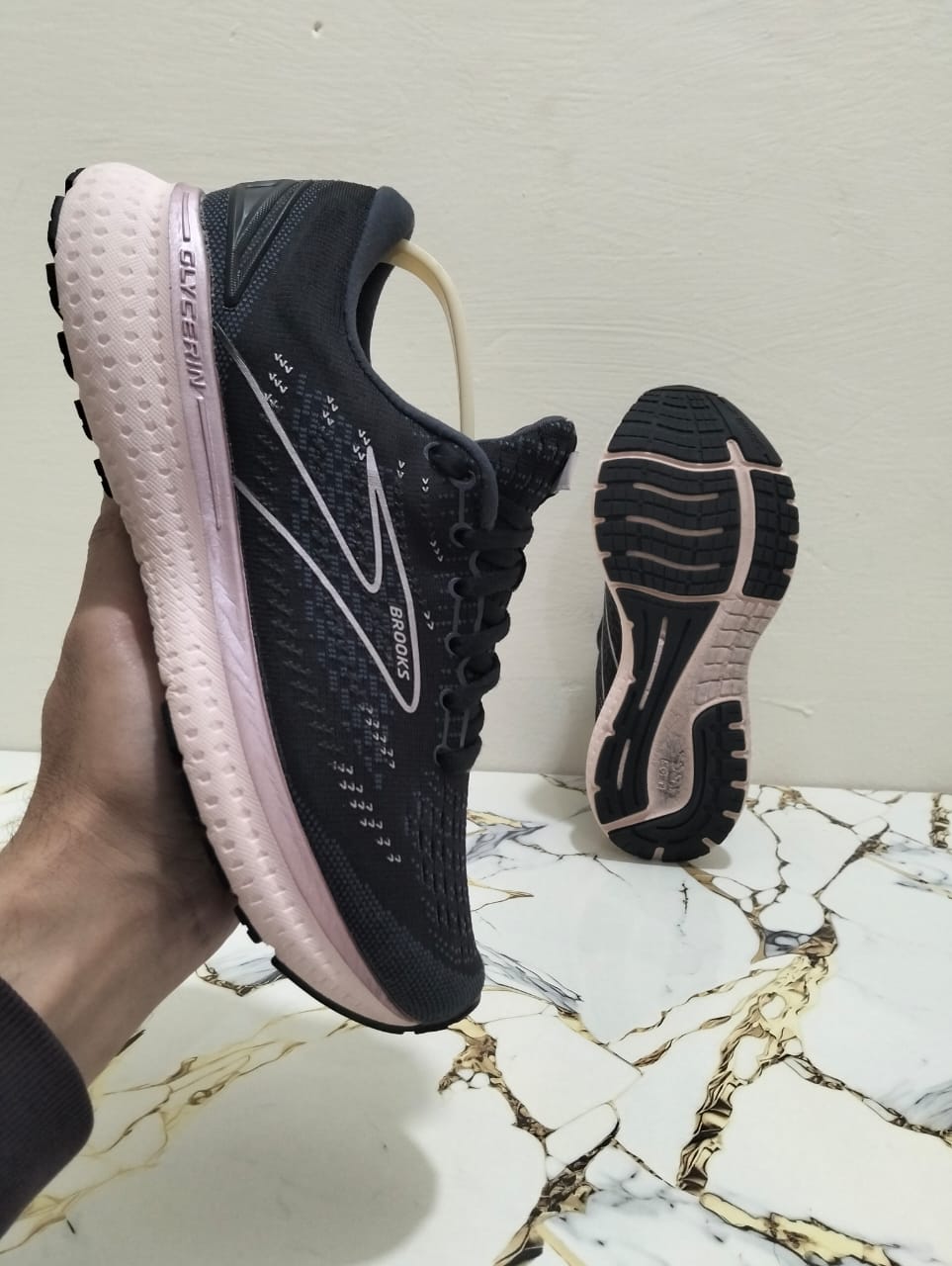 BROOKS GLYCRINE 19 view 8