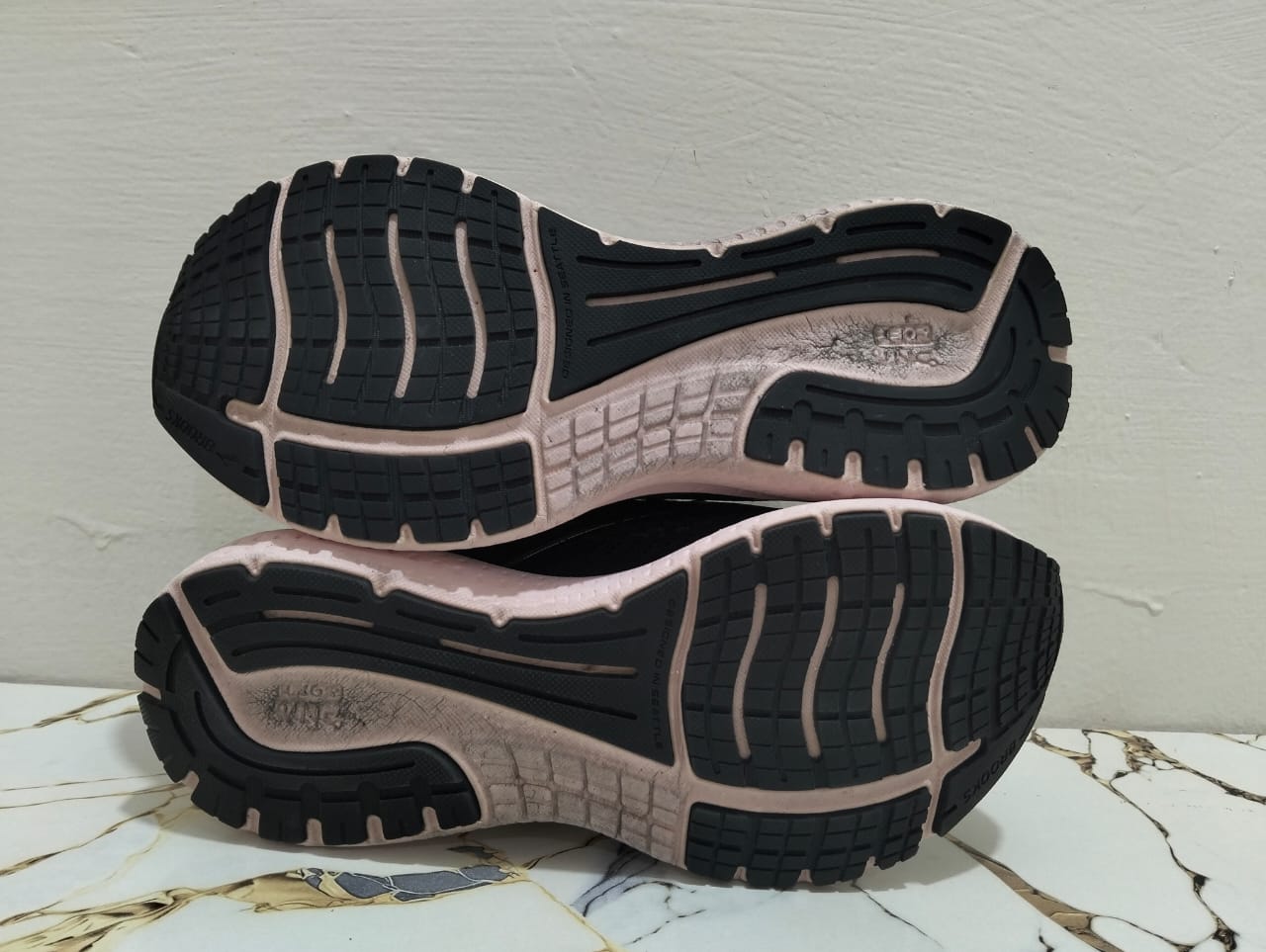 BROOKS GLYCRINE 19 view 5