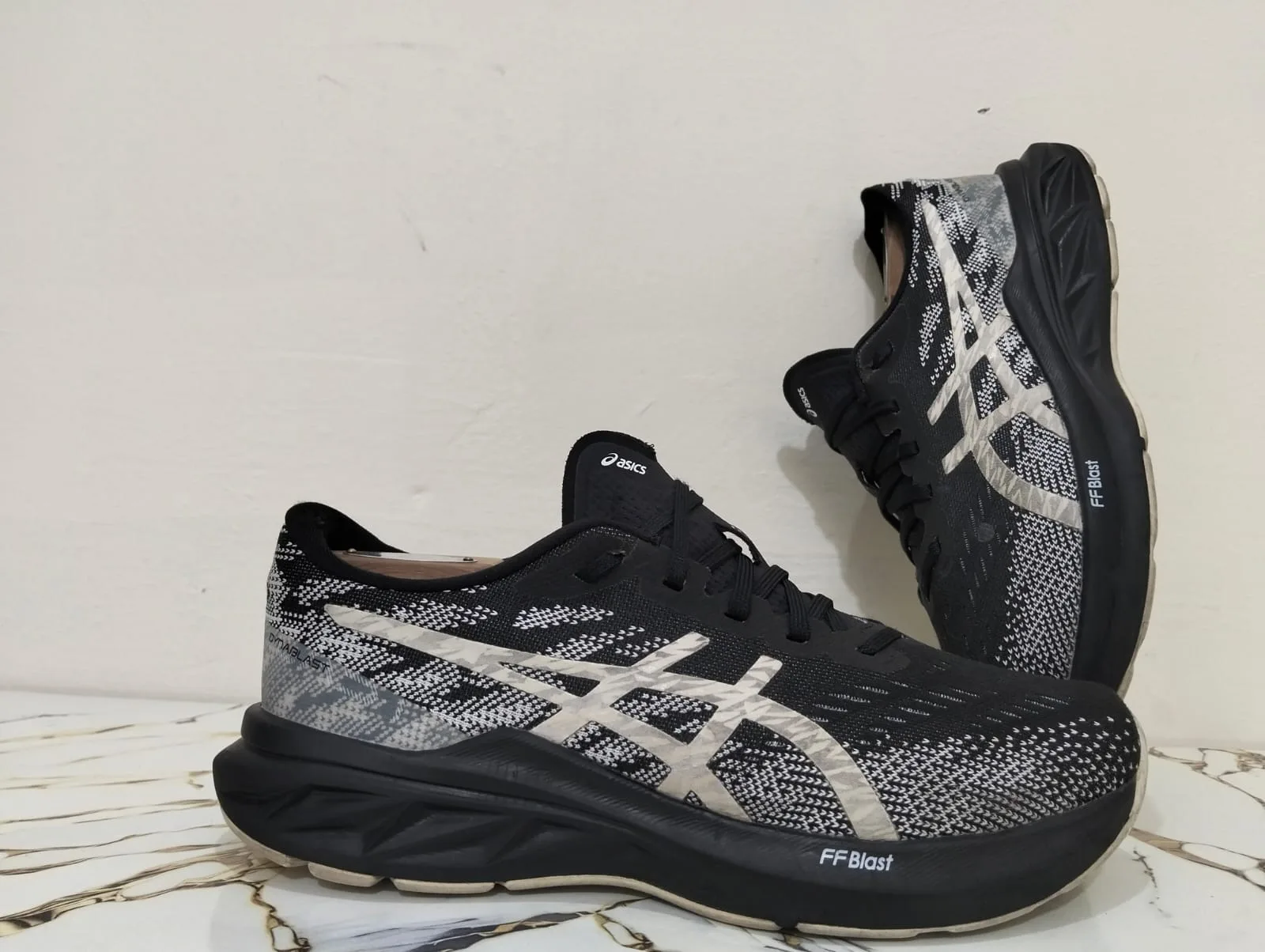 ASICS DYNABLAST 3 view 3