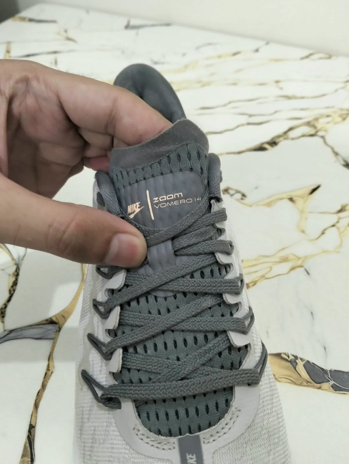 NIKE ZOOM VOMERO 14 view 8