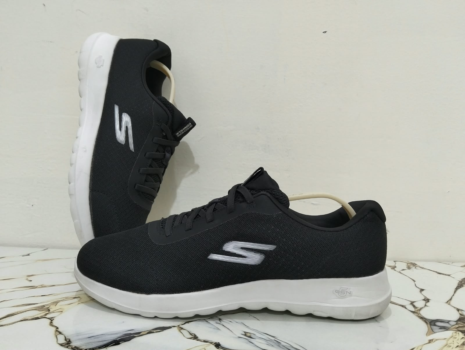 SKECHERS GO WALK MAX view 8