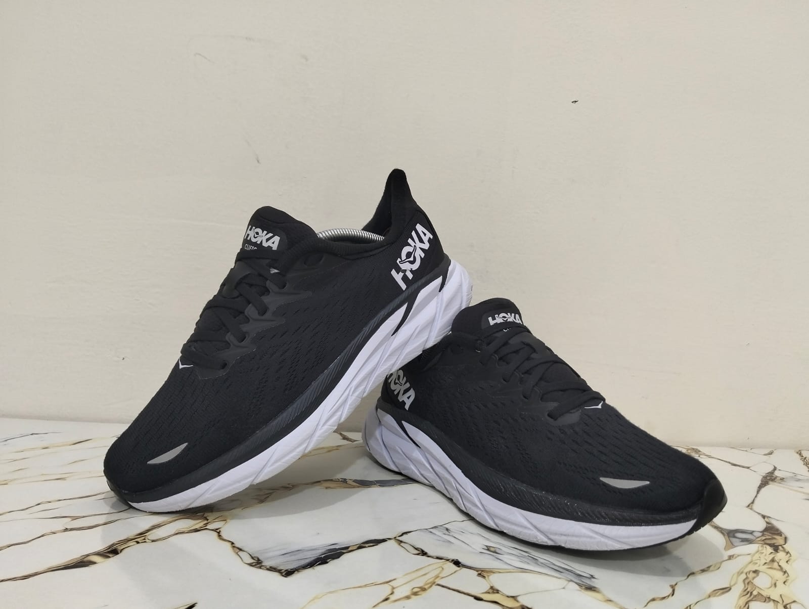 HOKA CLIFTON 8 view 7