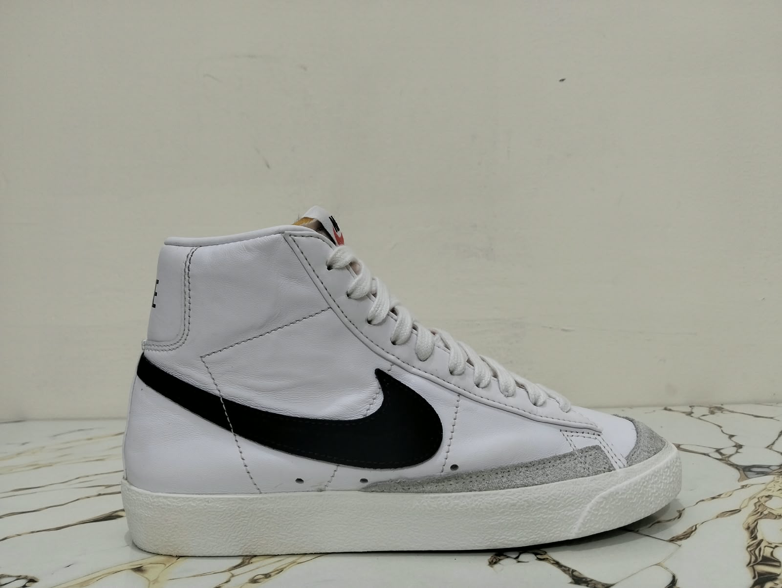 NIKE BLAZER MID 77 VINTAGE