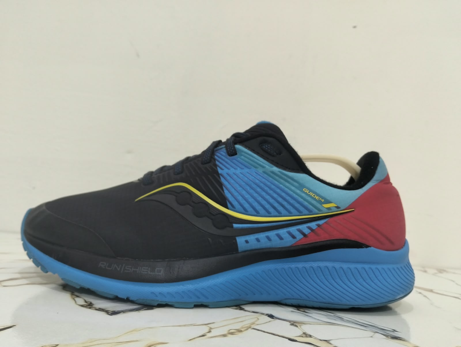 SAUCONY GUIDE 14