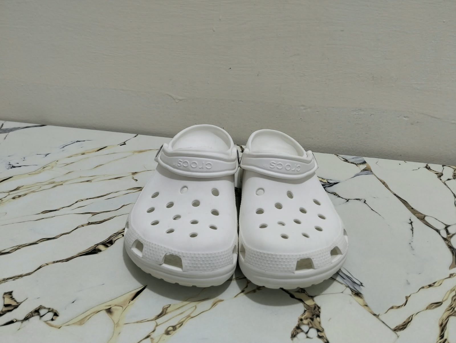 CROCS UNISEX CLOGS WHITE view 4