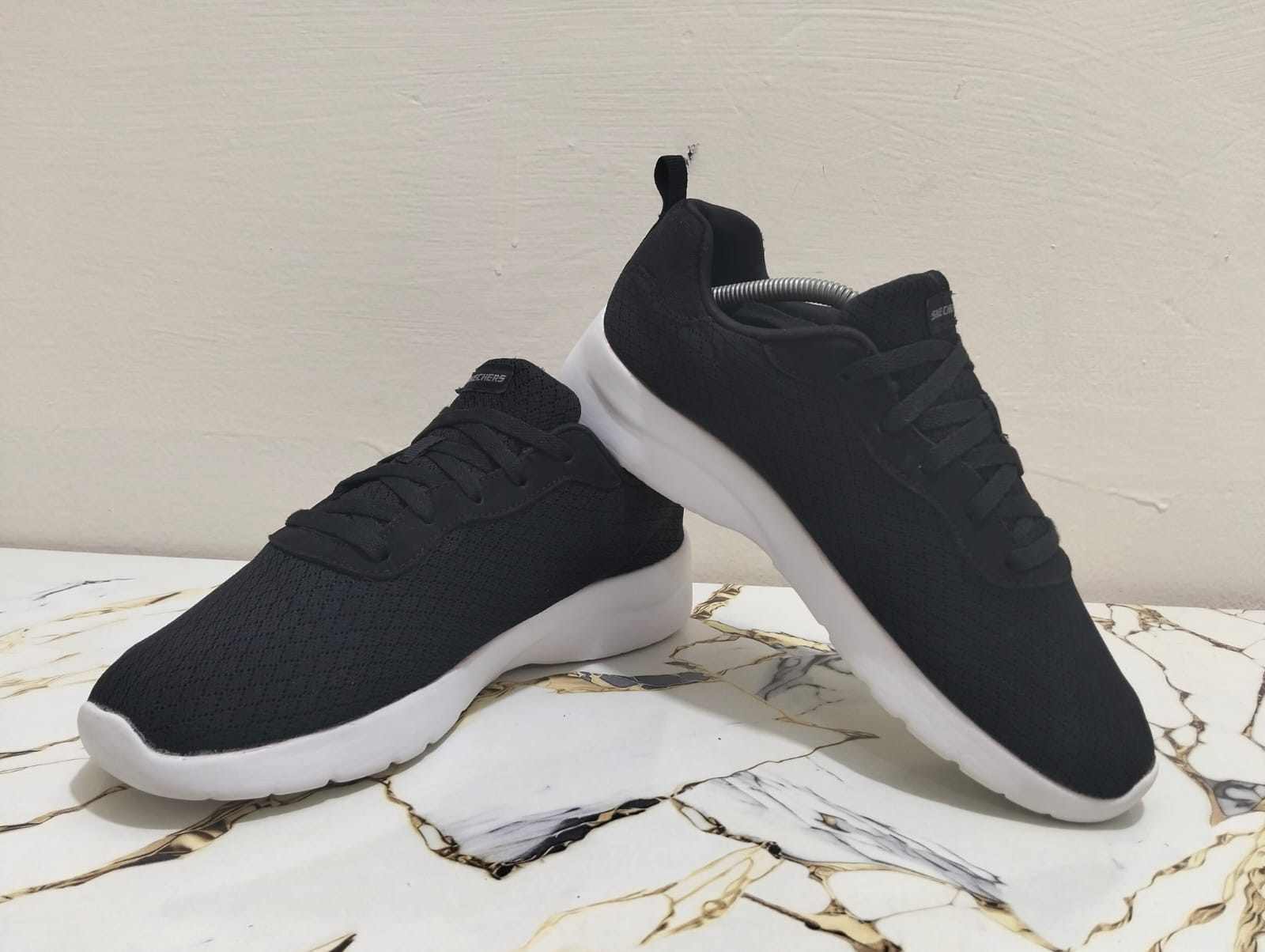 SKECHERS DYNAMITE 2 view 4