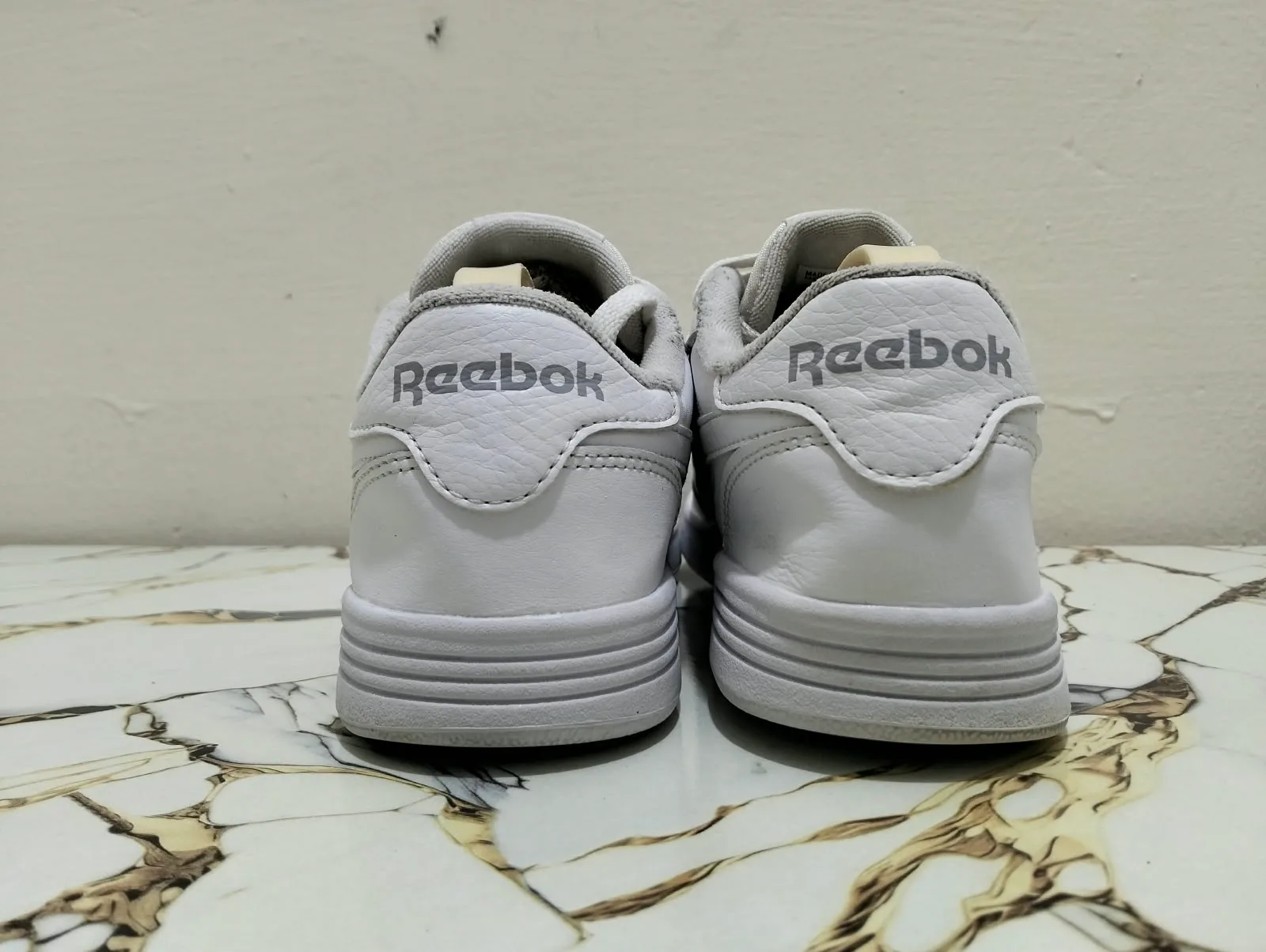 REEBOK CLUM MEMT SNEAKERS view 6