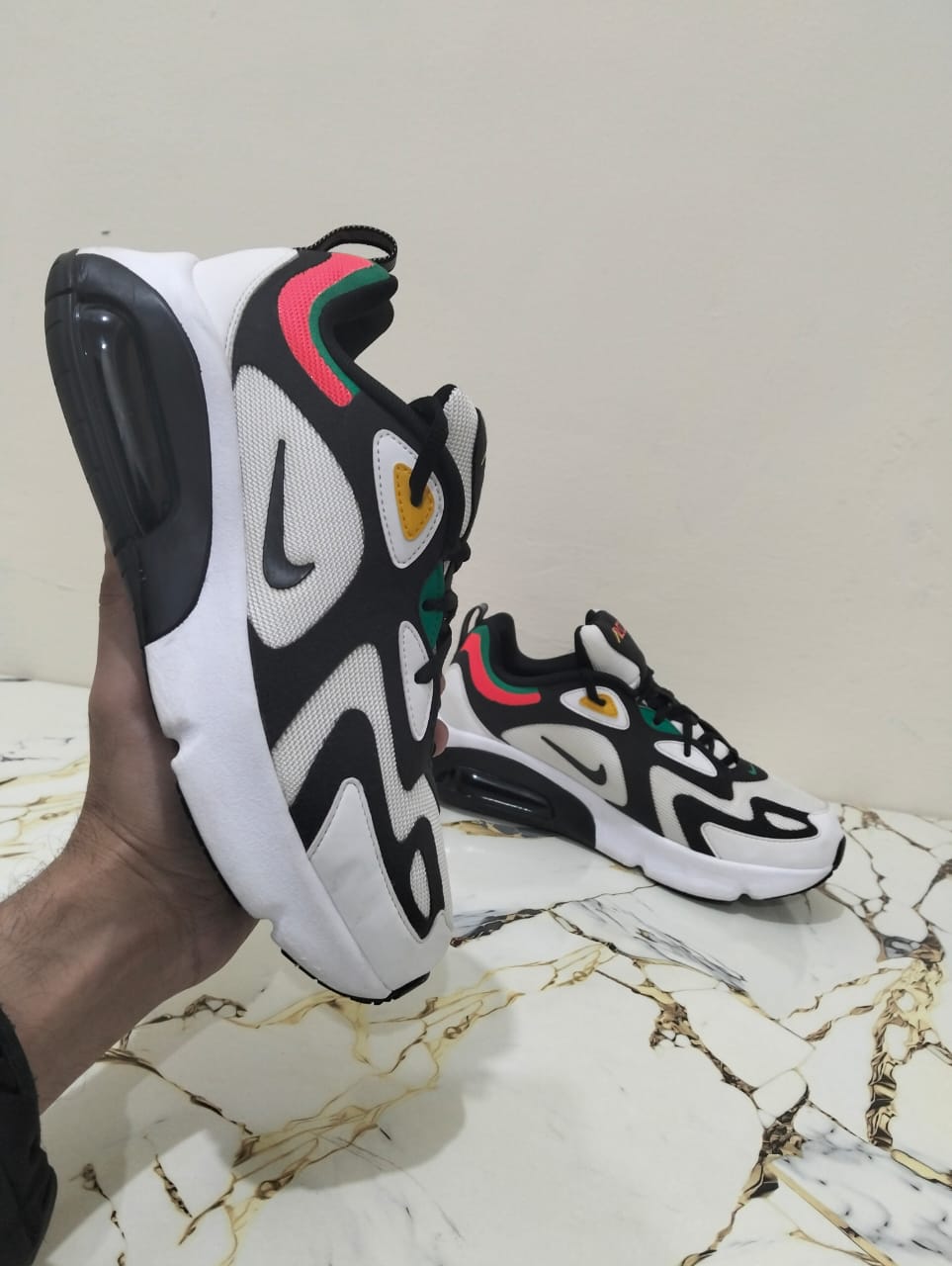 NIKE AIRMAX 200 view 6