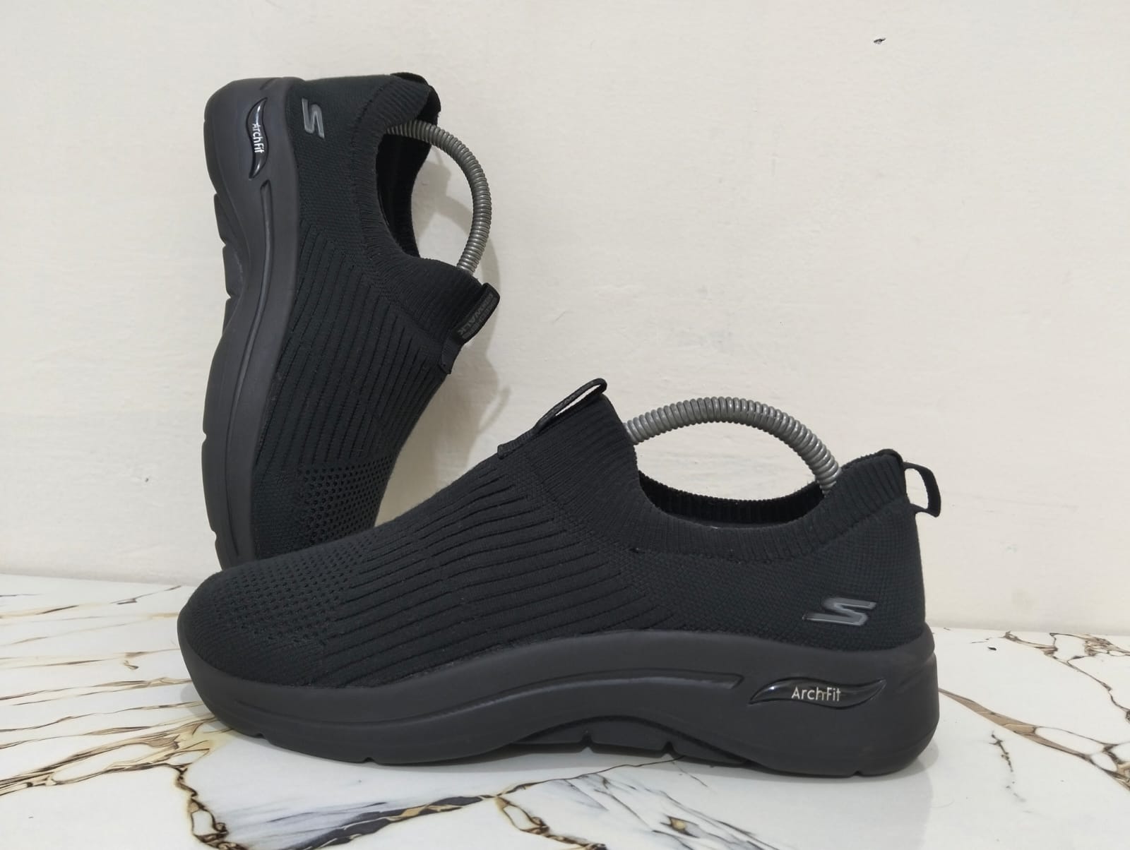 SKECHERS GO WALK ARCHFIT