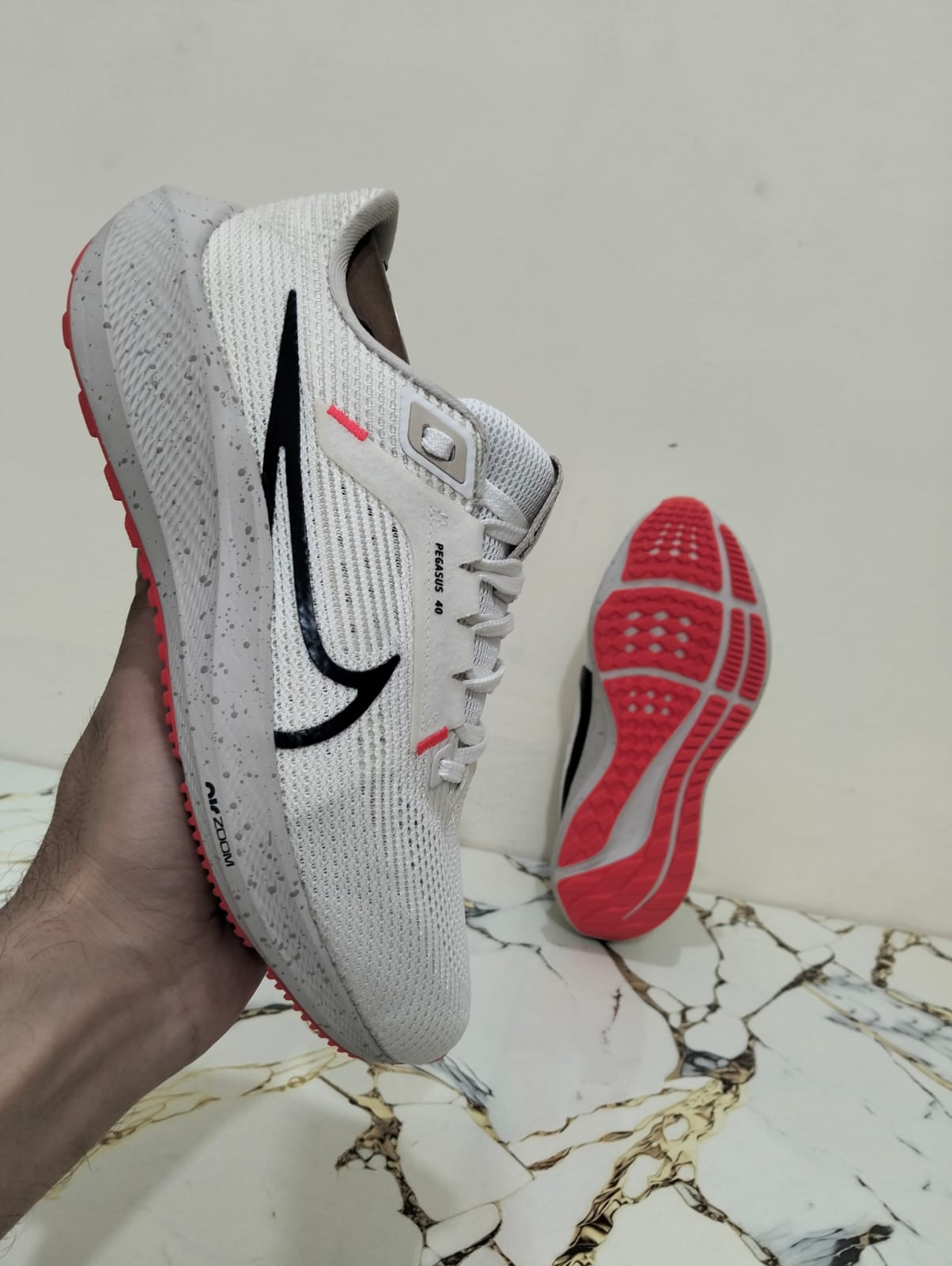 NIKE AIR ZOOM PEGASUS 40 view 10