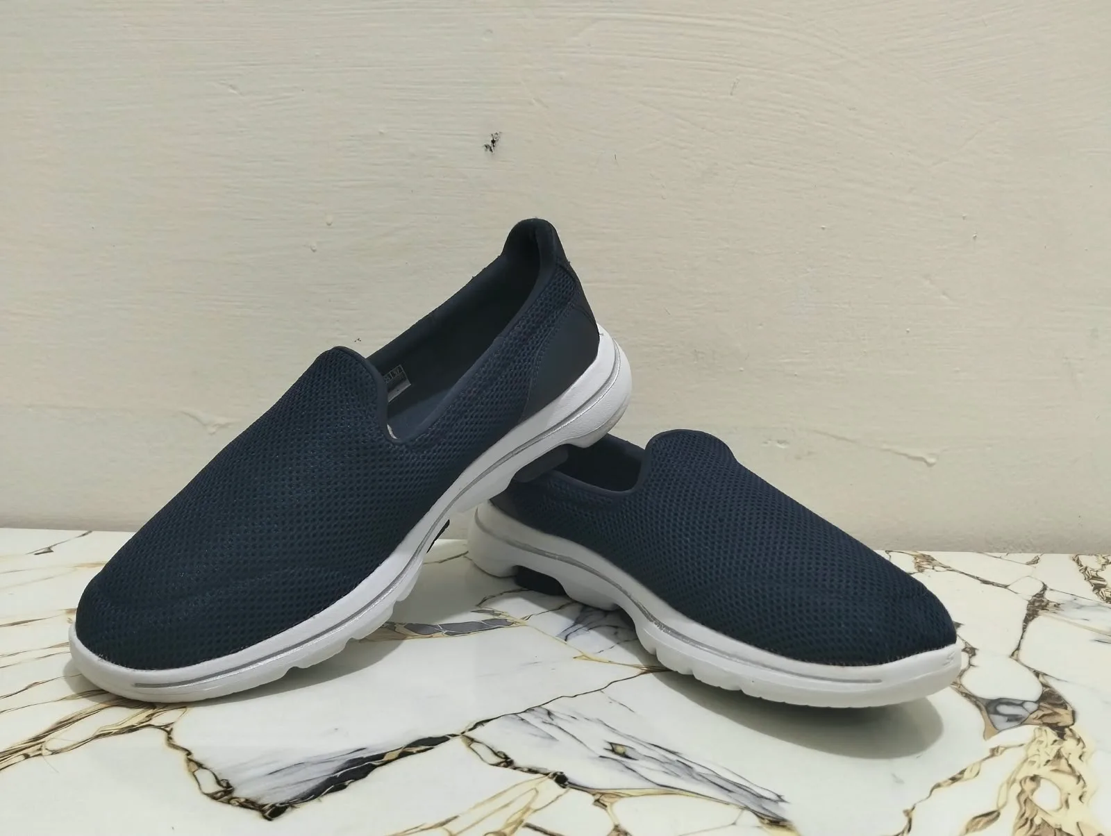 SKECHERS GO WALK 5 view 3