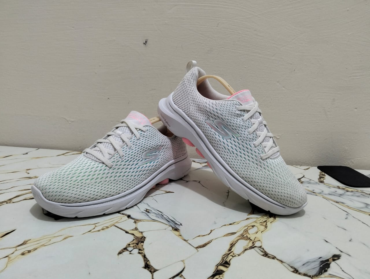 SKECHERS GO WALK 7 PILLAR WHITE view 7