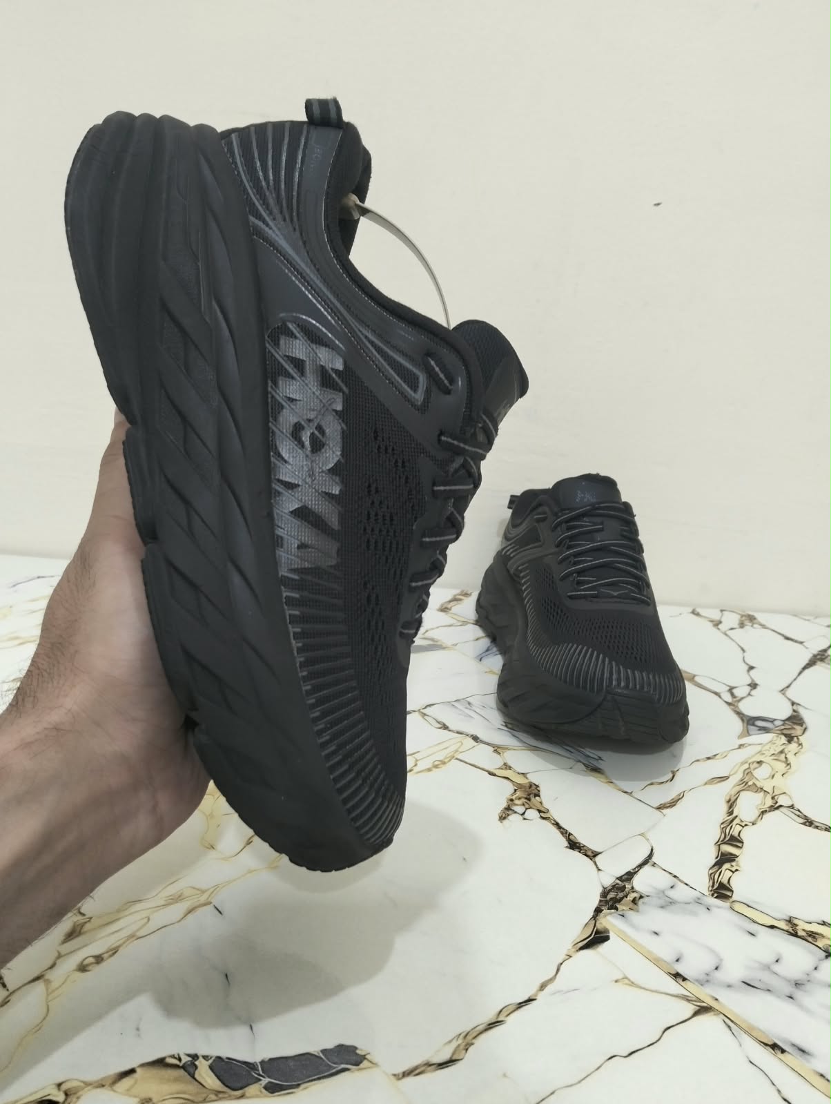 HOKA BONDI 7 view 3
