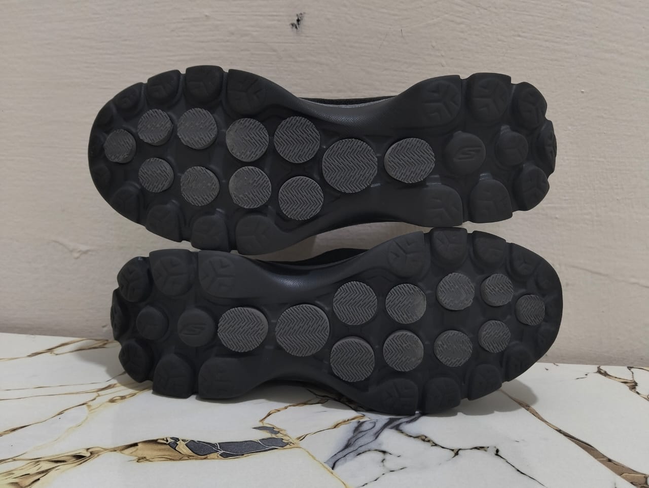 SKECHERS GO WALK PILLARS BLACK view 7