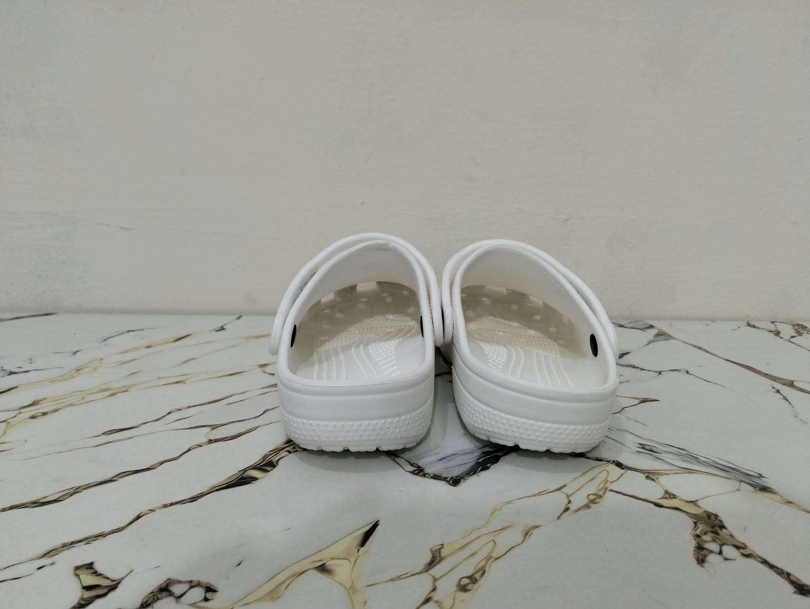 CROCS UNISEX KIDS CLOGS WHITE view 6