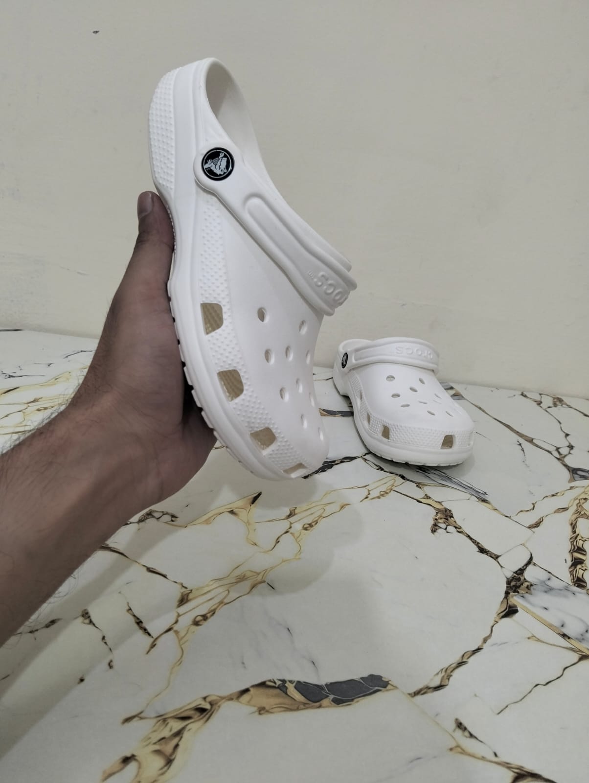 CROCS UNISEX KIDS CLOGS WHITE view 8