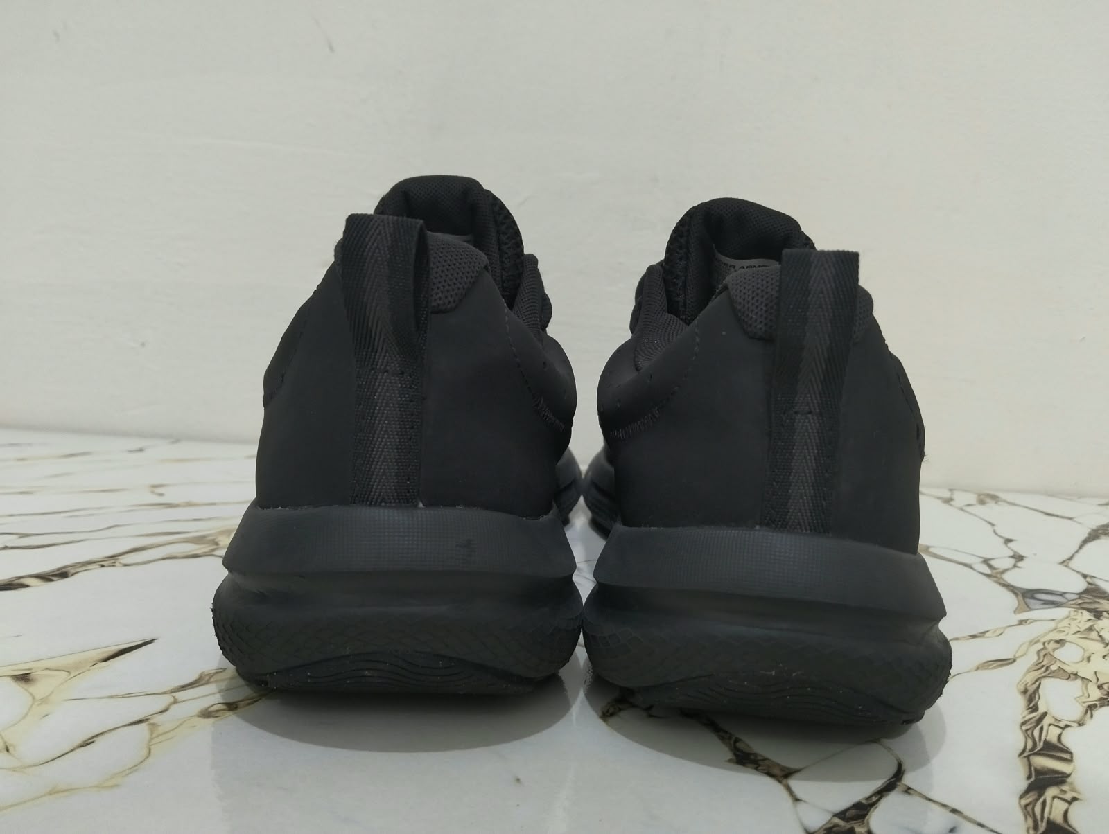 UNDER ARMOUR CHARGED ASSERT 10 view 4