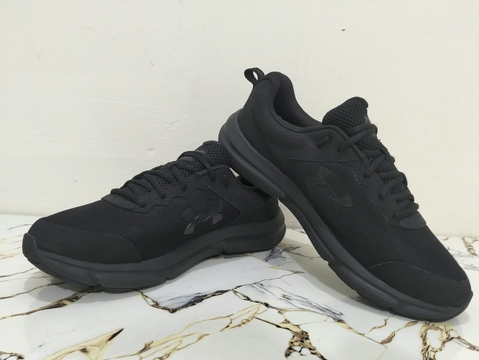 UNDER ARMOUR CHARGED ASSERT 10 view 6