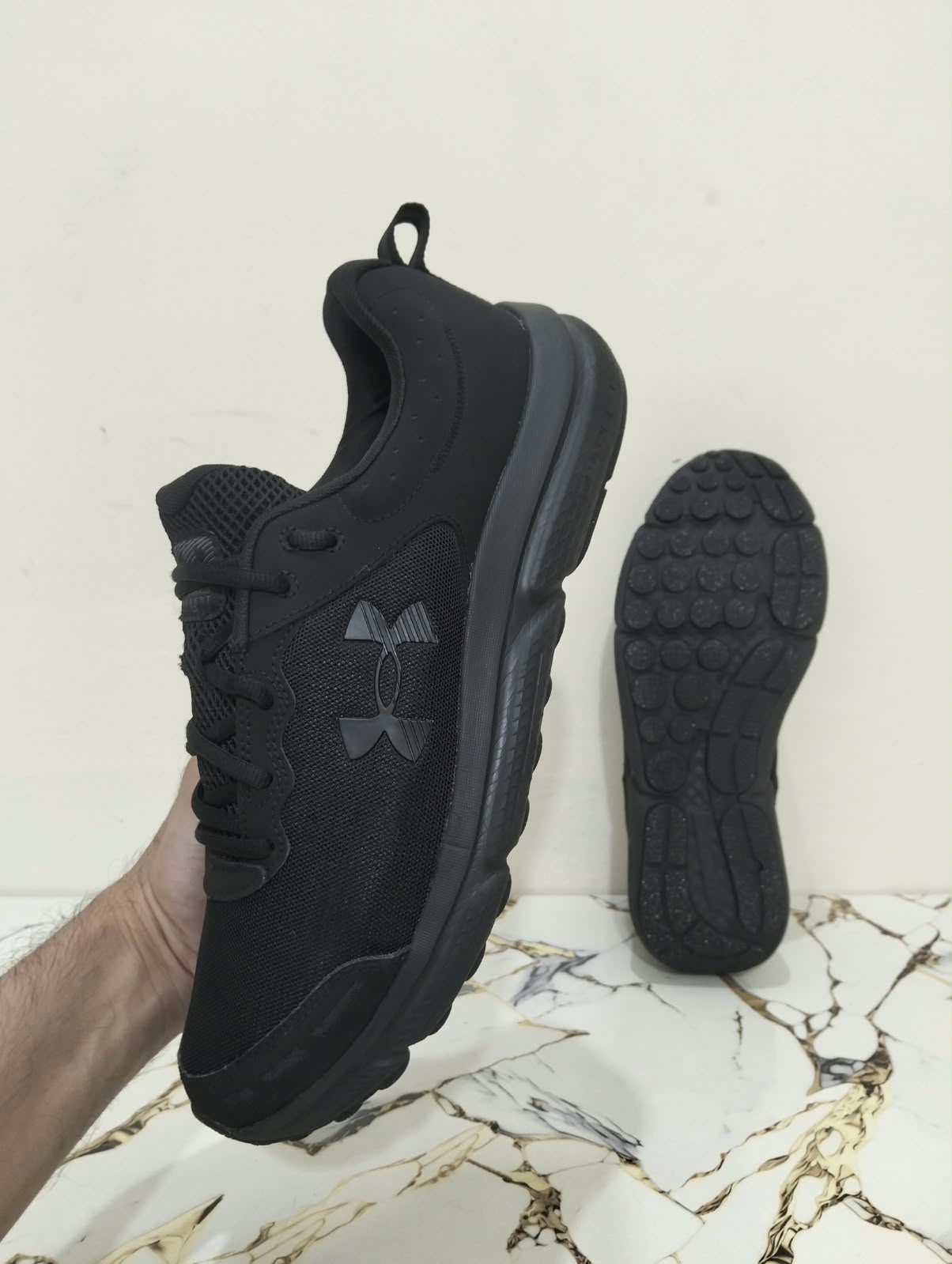 UNDER ARMOUR CHARGED ASSERT 10 view 7