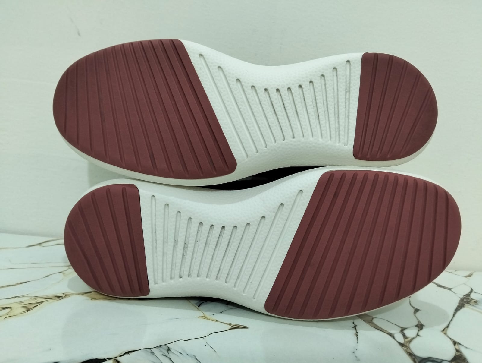 ALLBIRDS WOOL RUNNERS view 4