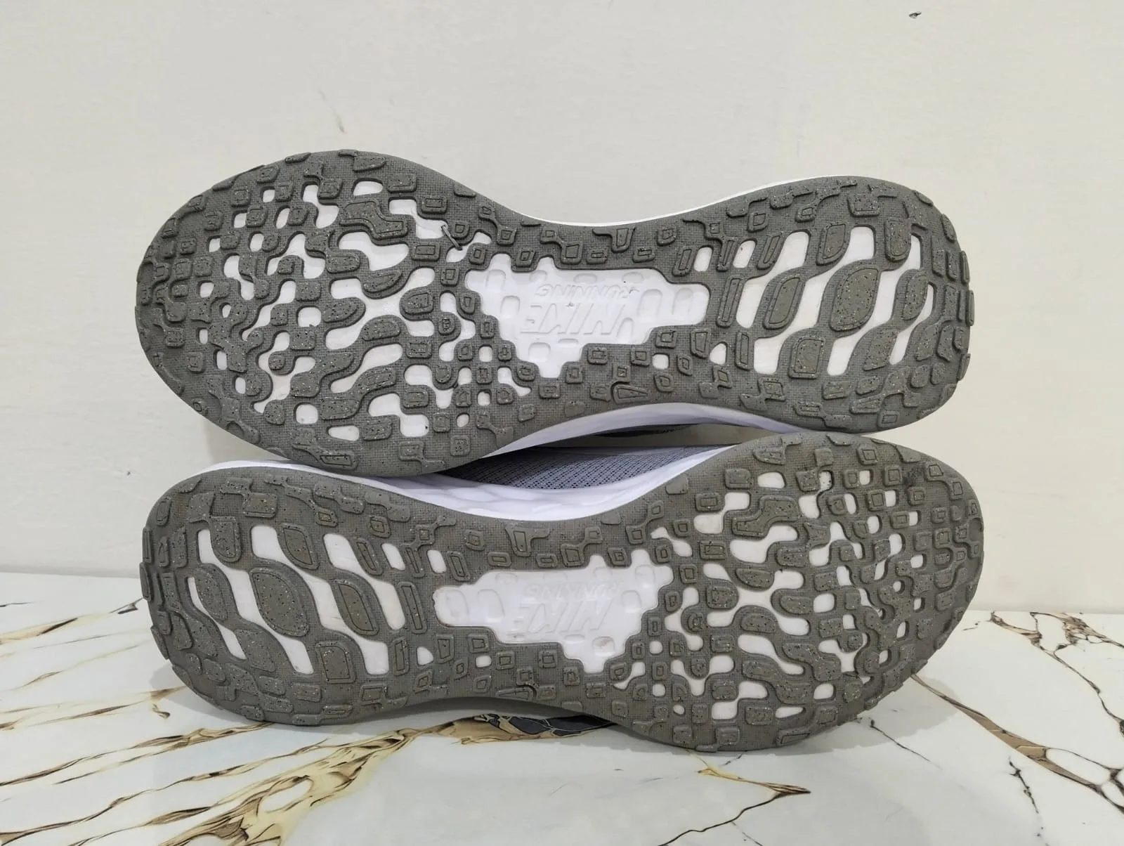 NIKE REVOLUTION 6  view 6