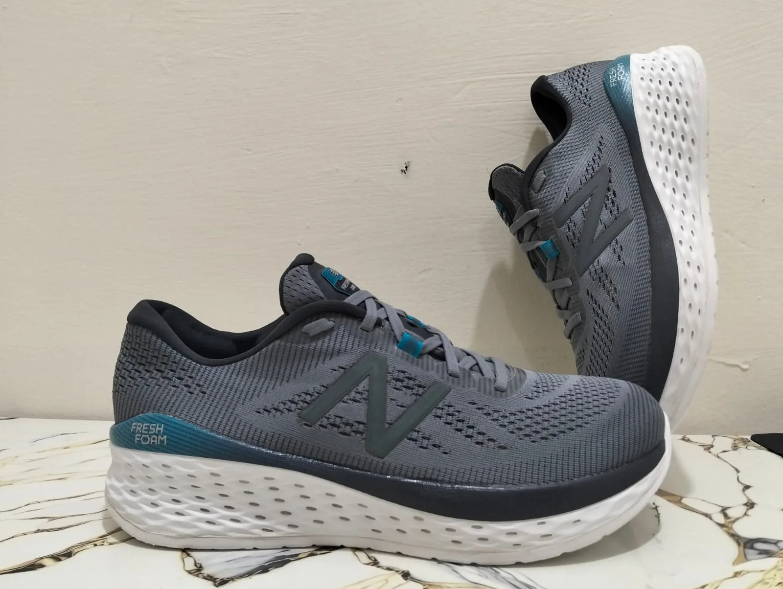 NEWBALANCE FRESH FOAM MORE