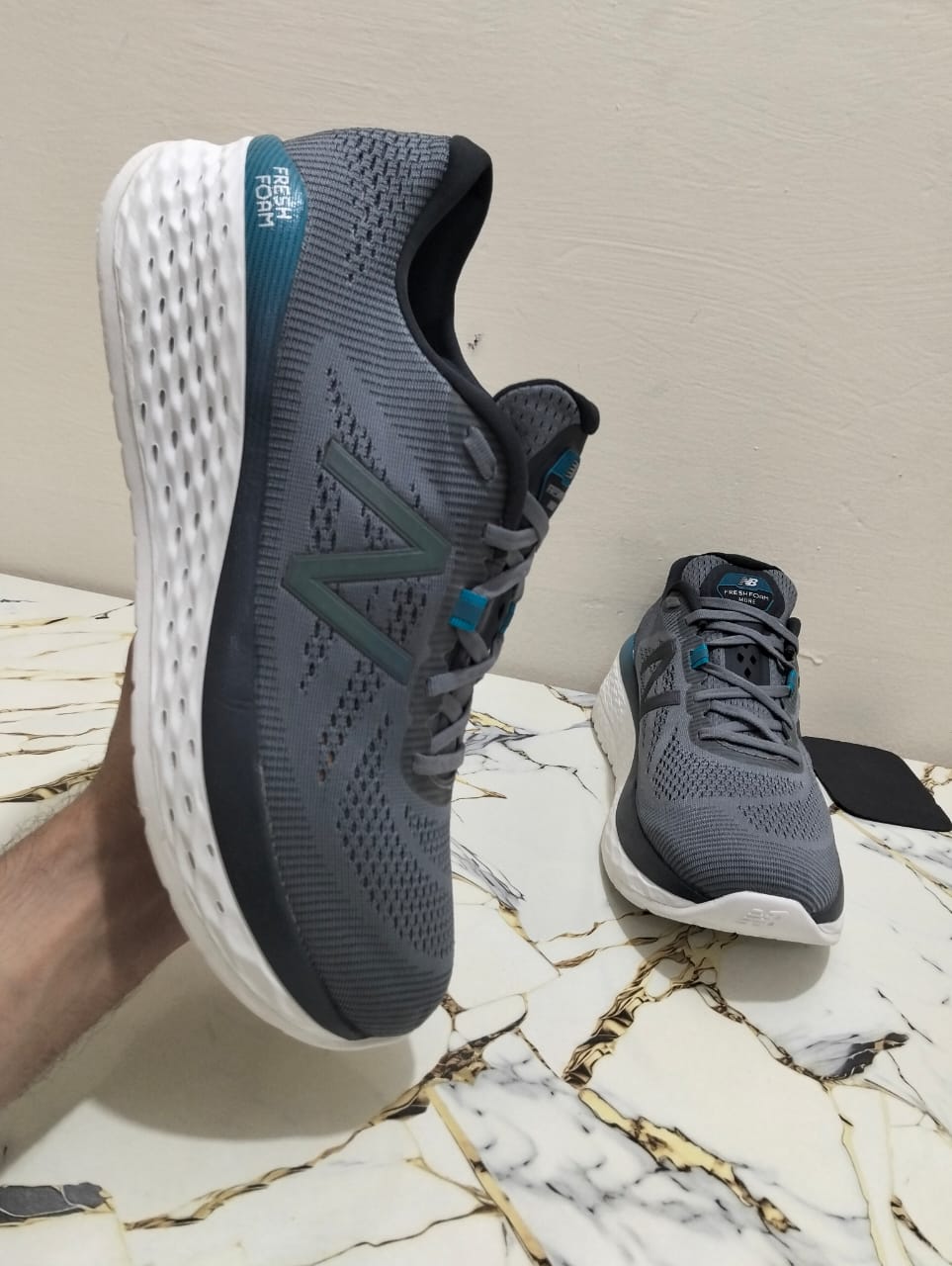 NEWBALANCE FRESH FOAM MORE view 3