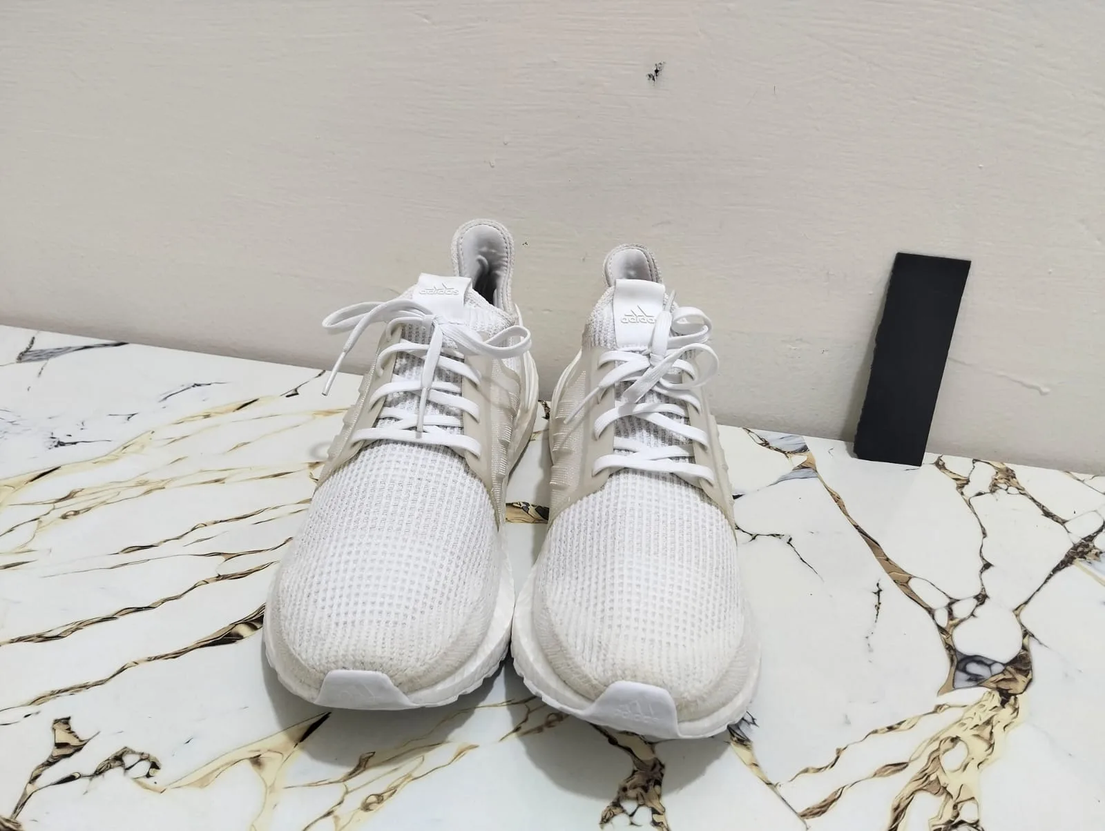 ADIDAS ULTRA BOOST 19 view 6