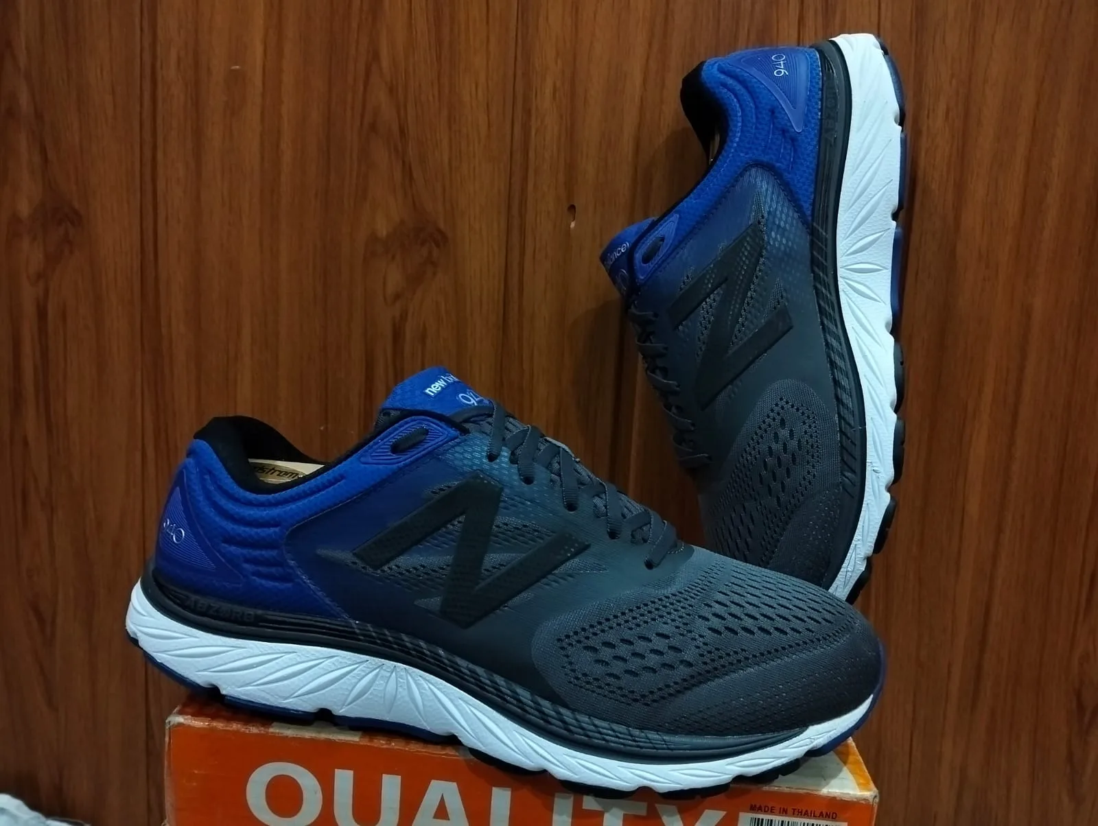 NEWBALANCE 940 V4