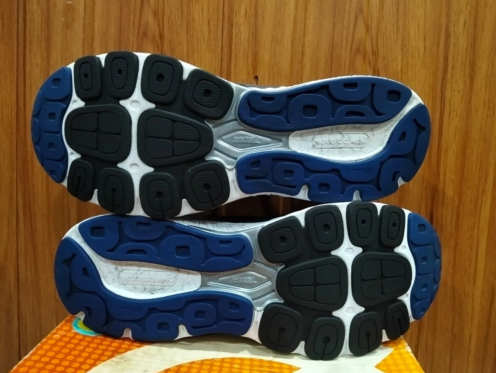 NEWBALANCE 940 V4 view 6