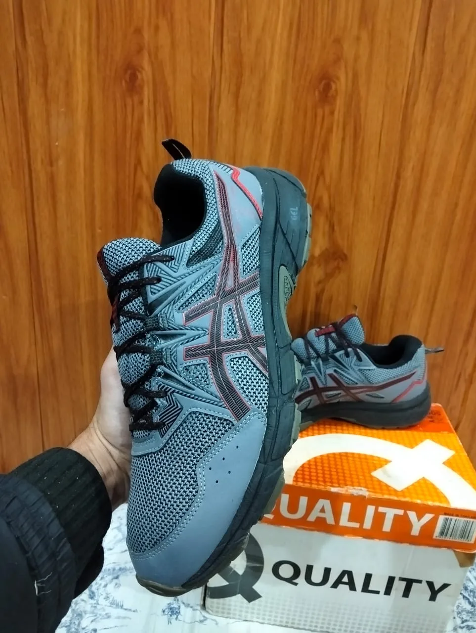 ASICS VENTURE 8