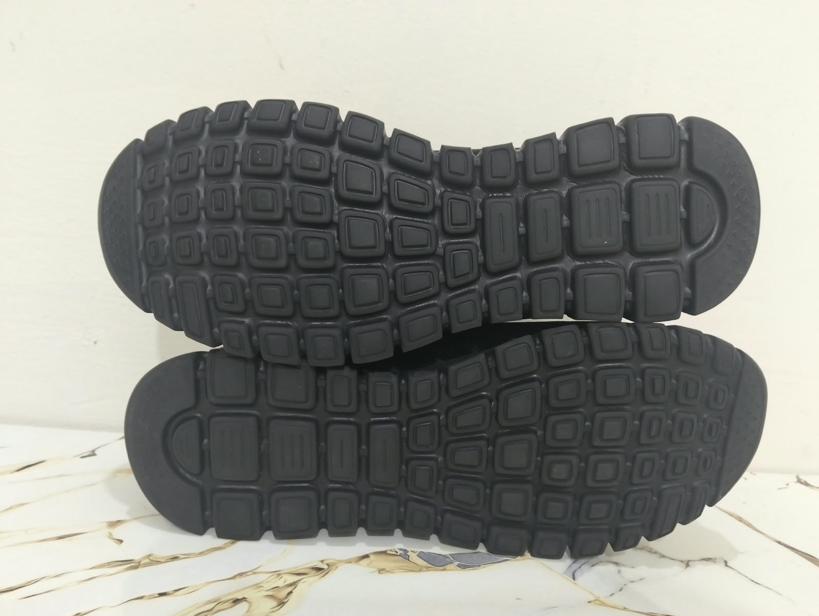 SKECHERS LITE WEIGHT  view 4