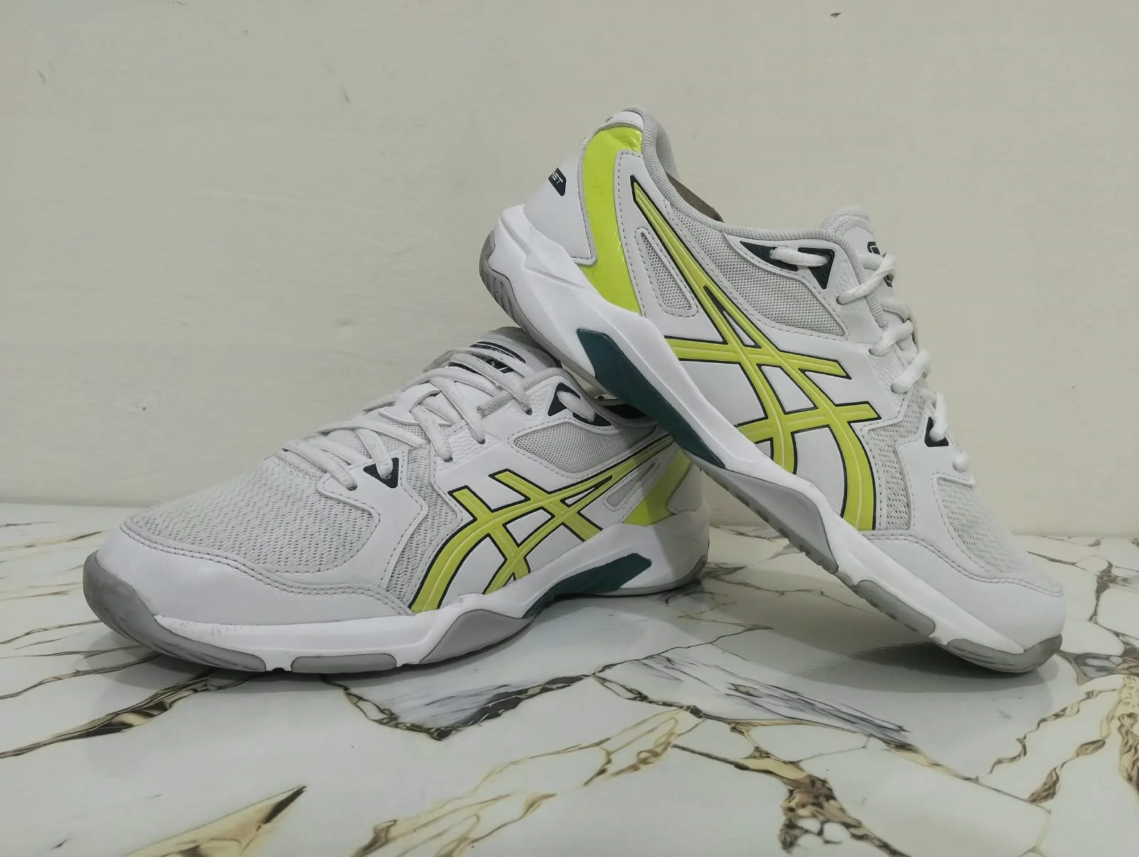 ASICS GEL ROCKET 10 view 3