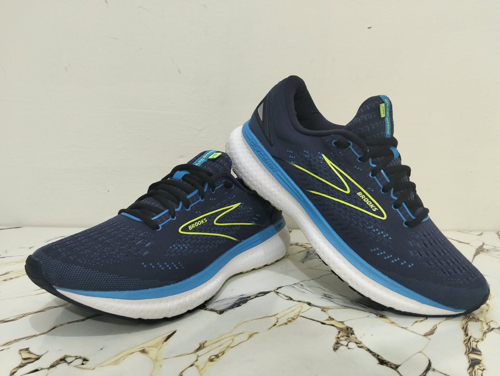BROOKS GLYCRINE 19 view 4